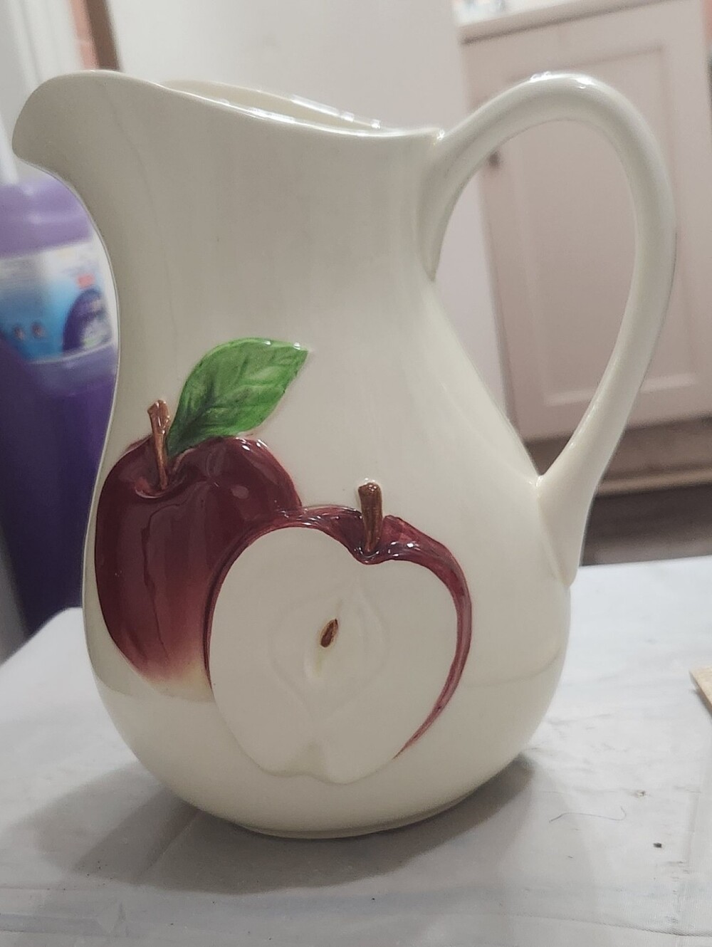 Vintage Otagiri hand painted apple majolica-style 3D pitcher w foil sticker